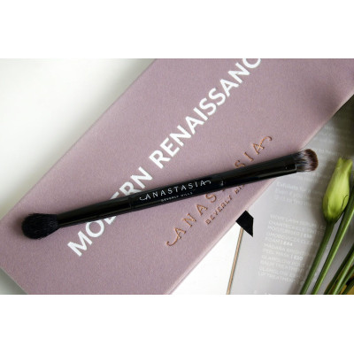 Двостороння кисть для тіней ANASTASIA BEVERLY HILLS
