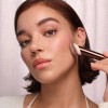 Пензель скошений для рум'ян кремових та рідких HOURGLASS Ambient Soft Glow (Original)