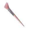 Пензель для хайлайтера, що повторює форму щік Cheek-Hugging Highlight Brush #120 (No brend)