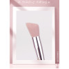 Пензель для хайлайтера, що повторює форму щік Cheek-Hugging Highlight Brush #120 (No brend)